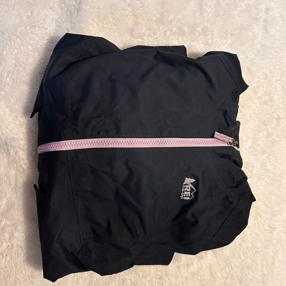 REI Co-op Navy Jacket with purple lining size 8 girls small medium weight - Picture 2 of 7